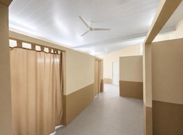 En Venta Locales Comerciales en Moreno y Maipu - 4
