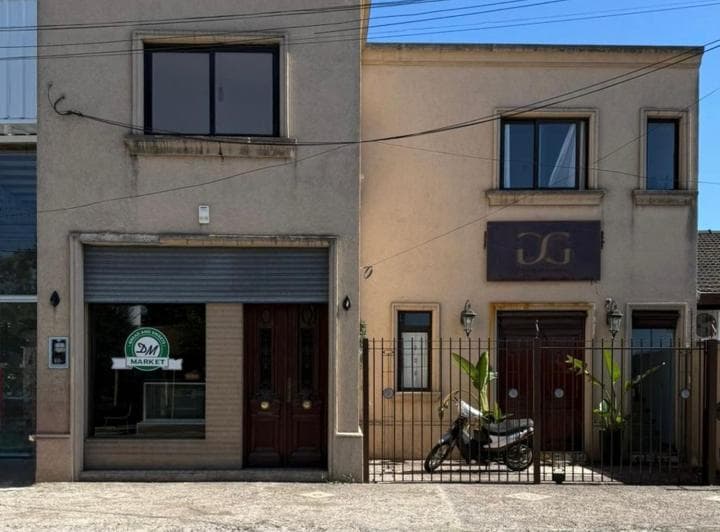 Alquiler Local Comercial - 100 m del Acceso Oeste - 2