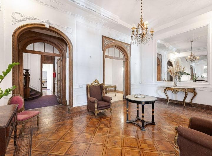 Venta de Propiedad con Gran Potencial en Recoleta - 4