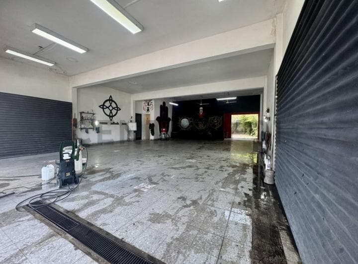 Local en Venta, Av Calchaquí Nº2746/48 - 3