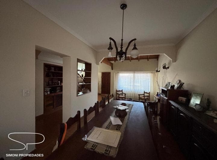 Hermoso Chalet de 4 Ambientes. Excelente Ubicación - 3
