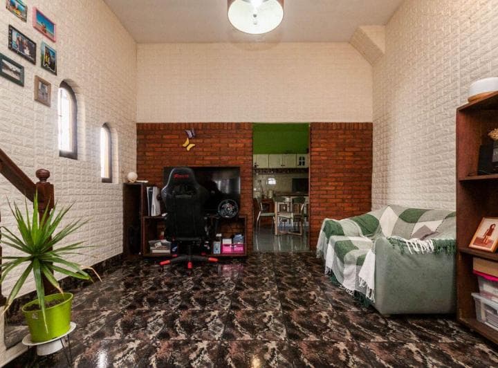 Ventas PH Tipo Casa Al Frente 3 Ambientes con Cochera y Patio Apto Credito en Temperley Oete - 4