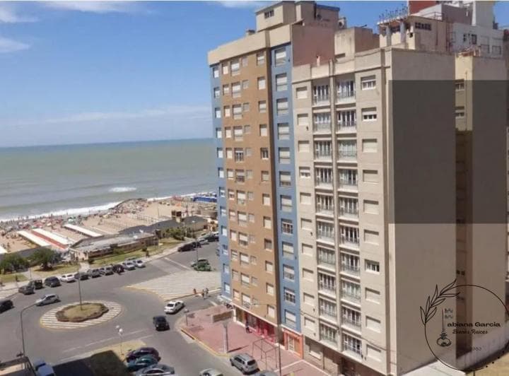 Venta! 2 Ambientes Contrafrente en Edificio Playa II - 2