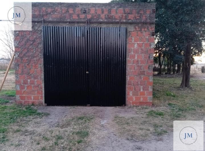 Casa Sobre Gran Fracción de 3821 m² - Ideal Loteo o Destino Comercial/campo - 5