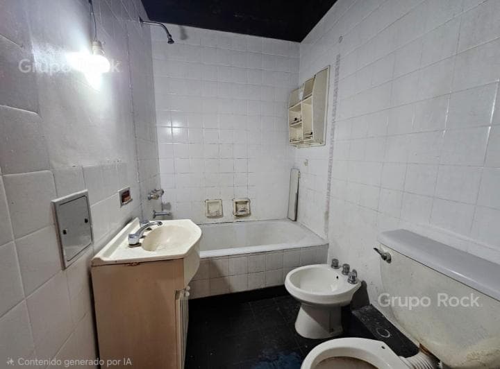 Local Comercial y PH con Terraza - 5