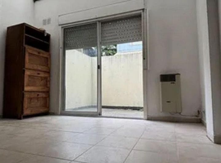 Venta PH 2 Ambientes con Patio en La Boca - 3