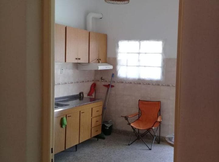 Alquiler, Casa con Patio - 4