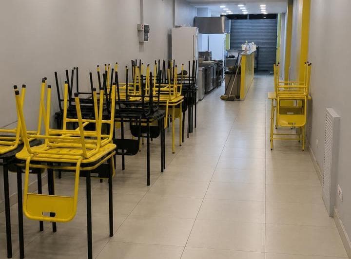 Florida Esquina Córdoba 1er Local de La Cuadra! Apto Todo Destino y Gastronomia - 2