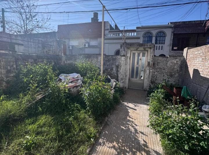 Casa a Reciclar en Alberdi - 2