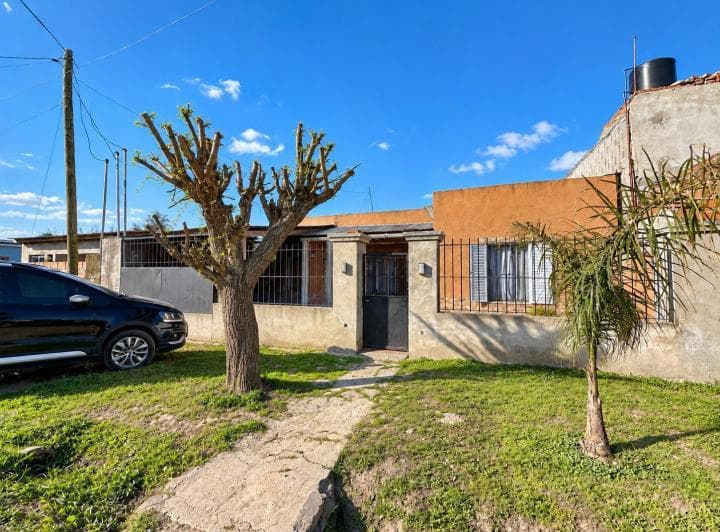 Dos Casas en un Terreno de 380 m² - 2