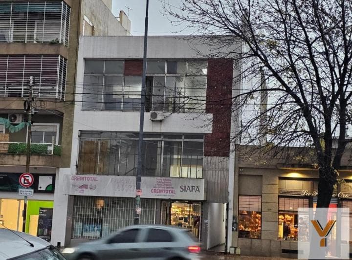 Oficina Comercial en Alquiler - 550 m² - Mataderos - 3
