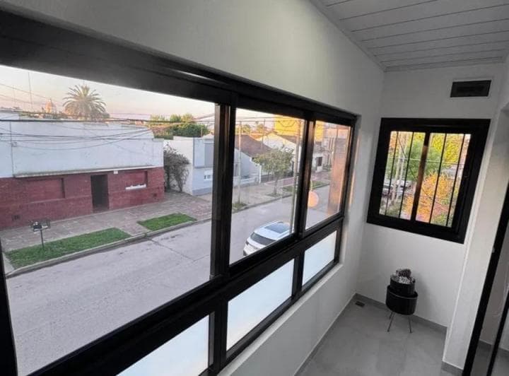 PH en Venta - 2 Dorm. 1 Baño - Dolores - 4