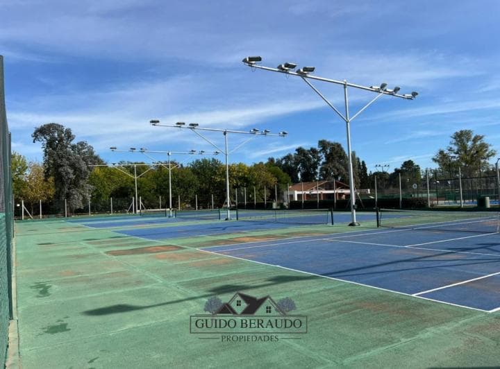 Venta de Terrenos en Las Praderas de Lujan - 4