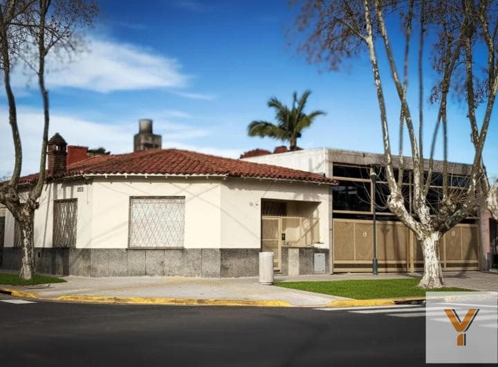 Local Comercial en Venta - 3 Ambientes 1 Baño - Martínez - 3
