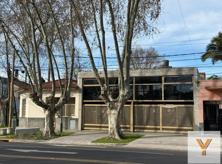 Local Comercial en Venta - 3 Ambientes 1 Baño - Martínez - 2