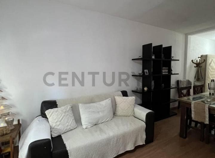 Venta de Departamento 4 Ambientes en Versalles, Capital Federal - 2