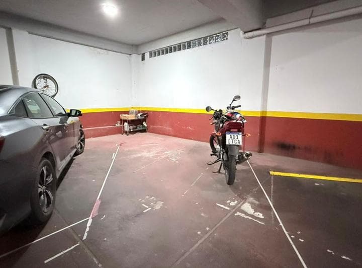 Vende Cochera Moto en P. Baja Pueyrredon - 2