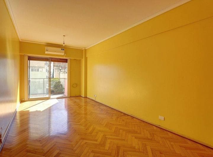 3 Ambientes en Almagro con Dependencia 80 m² Total - 2