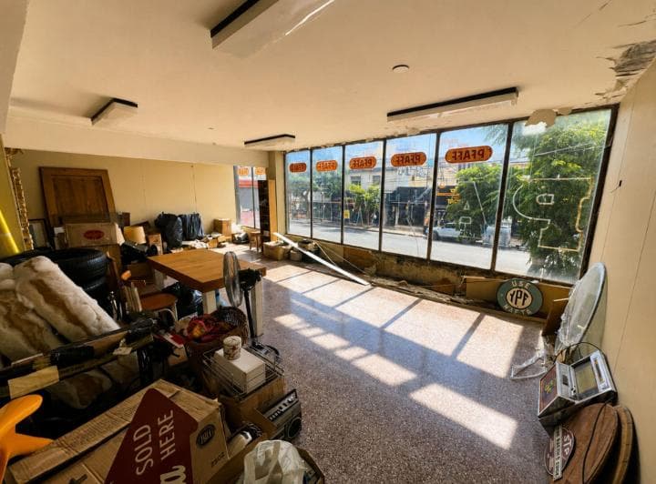 Venta Local Comercial Sobre Av Corrientes - 4