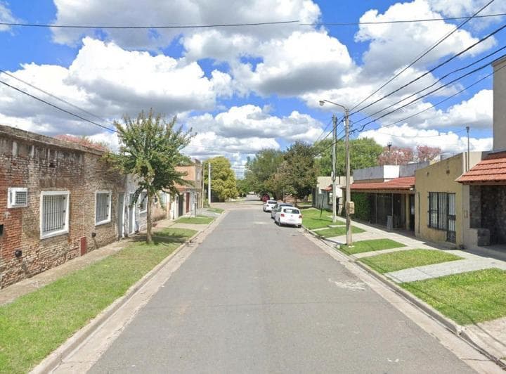 Casa en Venta - 3 Dorm. 1 Baño - San Antonio de Areco - 2