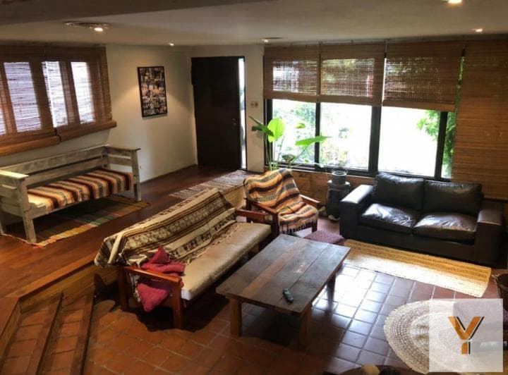 Casa en Venta - 5 Dorm. 4 Baños - Villa Riachuelo - 2