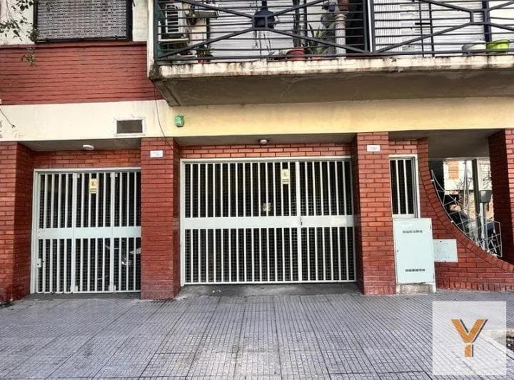 Cochera en Venta - 12 m&sup2; - Parque Patricios - 2