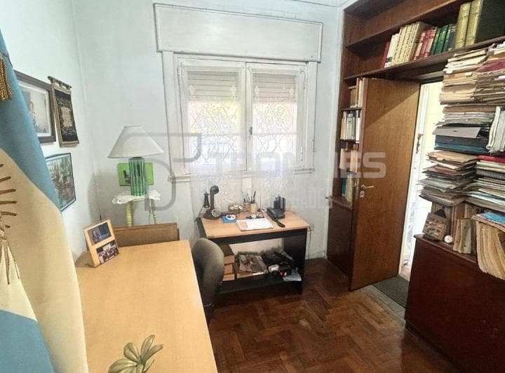 Venta Casa 6 Ambientes en 2 Plantas, Sobre A. Alsina - Jardin, Pileta y Quincho - Lomas de Zamora - 5