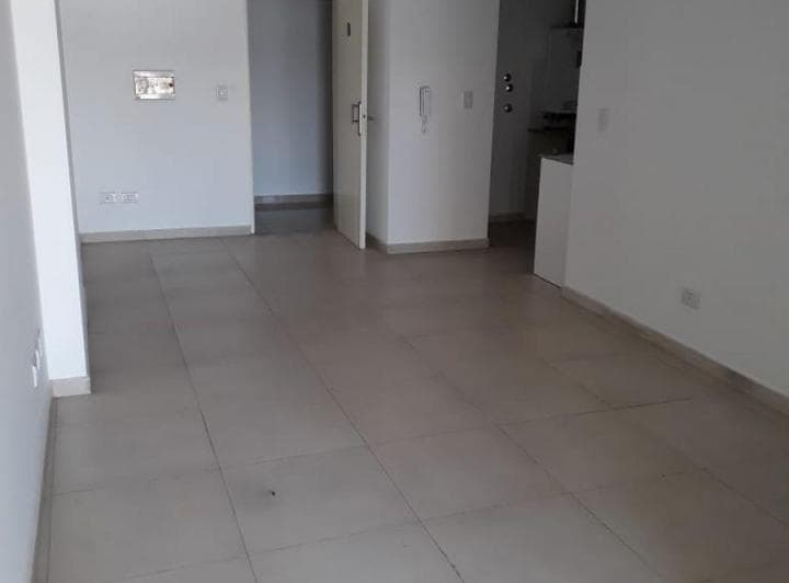 Venta Departamento 1 Dormitorio con Terraza y Cochera Propia - 2