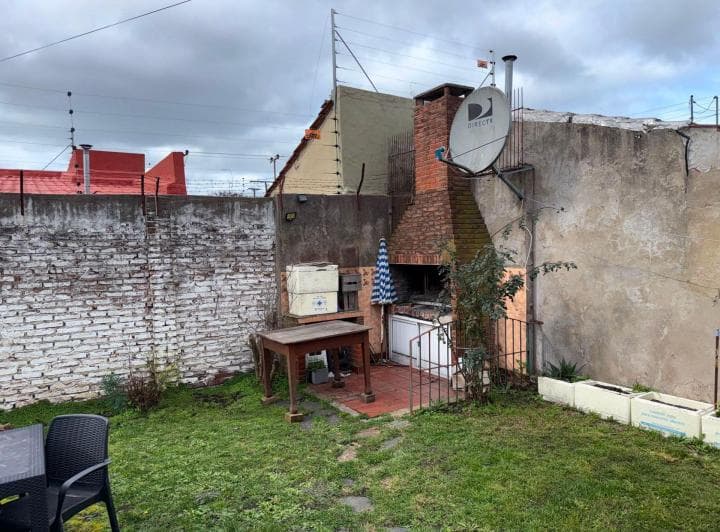 Casa 3 Ambientes con Jardin y Garage en Av Vertiz - 5