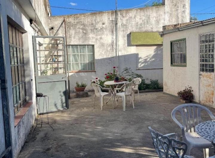 Casa de 250 m² con 3 Dorm. en Venta en Villa Aguirre - 3