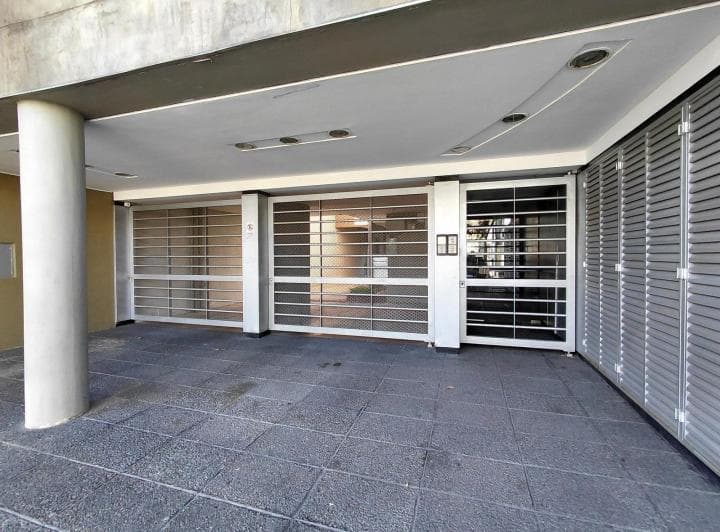 Venta Monoambiente con Balcon y Ventana Luminoso, Vista Abierta - 2
