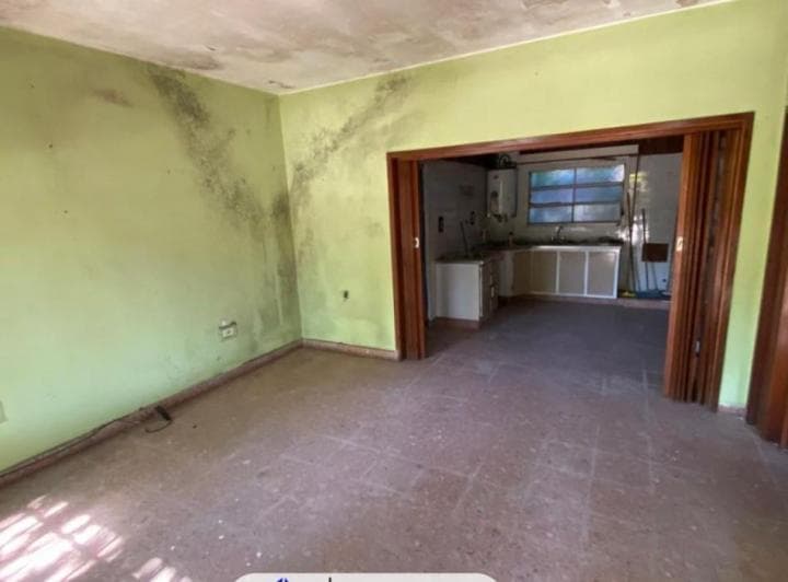 Casa de 2 Dorm. y Cochera B° Saavedra - 3