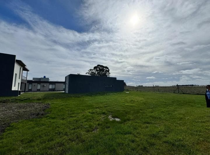 Venta. Lote en Country Costa del Sol - 2