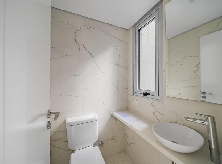 Venta con Renta Oficina en Edificio Corporativo Amenities - Tribunales - 5