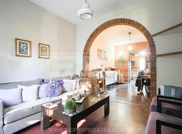 Casa 2 Dorm. Venta - Villa Adelina - 3