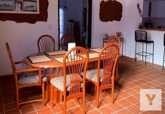 Casa en Venta - 3 Dorm. 1 Baño - San Pedro - 4