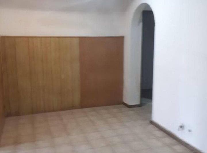 Casa Al Frente de 1 Dormitorio en Alquiler - 4