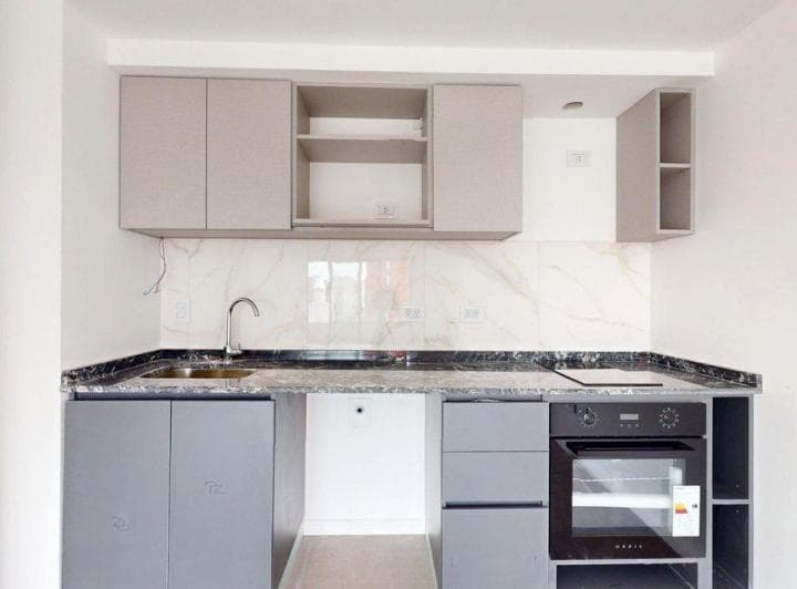 Venta de 2 Amb Vista Balcon - Cochera - Avellaneda - 4