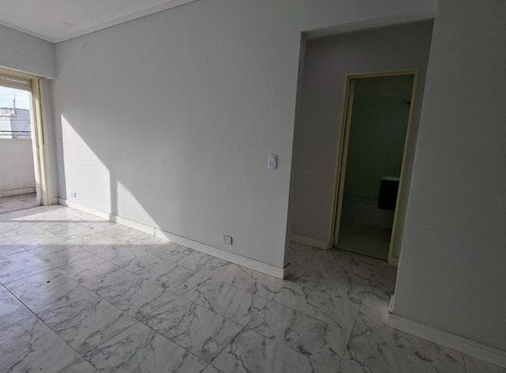 En Venta Depto 3 Ambientes C/cochera - Ramos Mejía - 2
