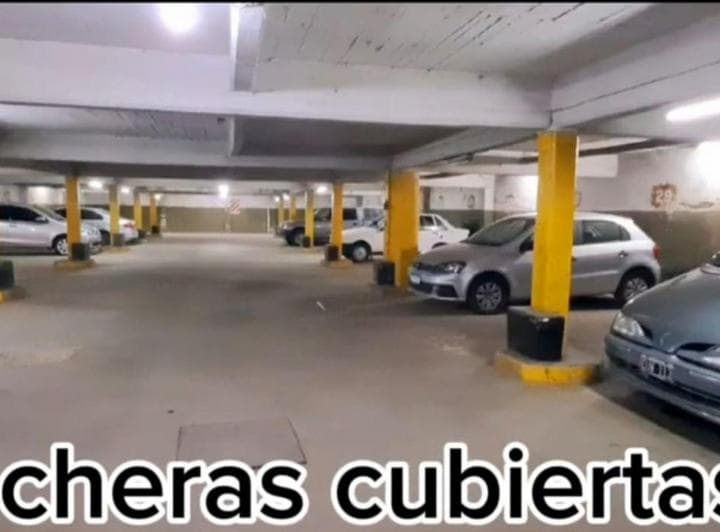 Venta Cochera Cubierta Hurlingham Barrio Cartero - 2