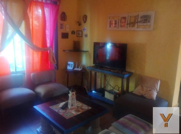 Casa en Venta - 3 Dorm. 2 Baños - Pilar - 5