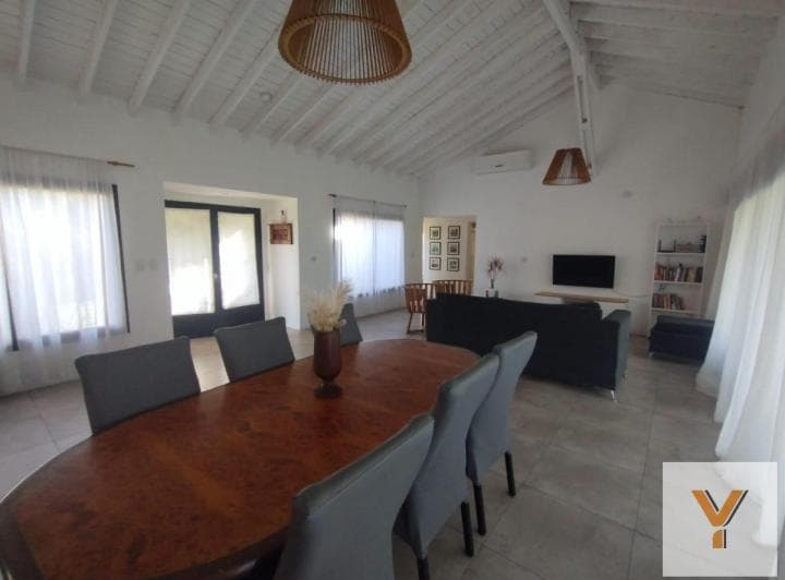 Casa en Venta - 3 Dorm. 2 Baños - General Rodríguez - 2