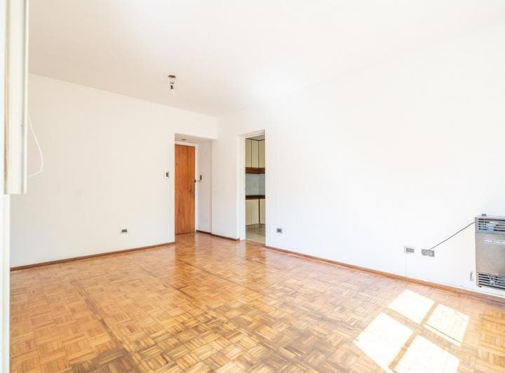 Departamento Muy Luminoso, excelente Ubicación, Ideal Para Inversión - 5