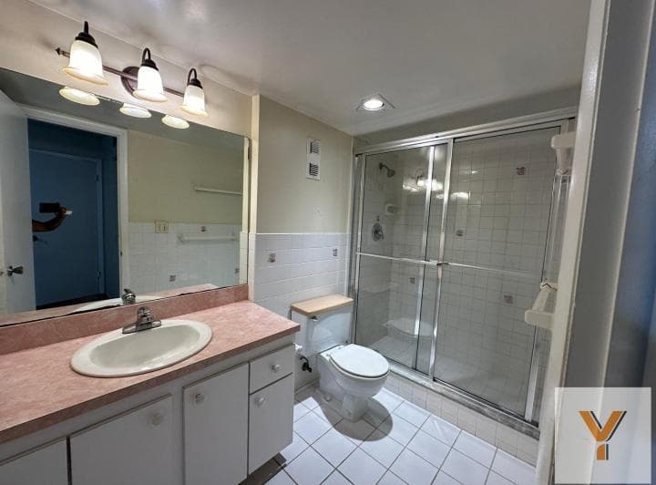 Departamento en Venta - 2 Dorm. 2 Baños - Lauderhill - 4
