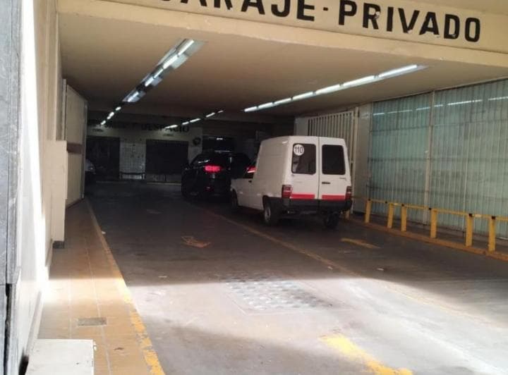 Cochera en Venta - 12 m² - Once - 3