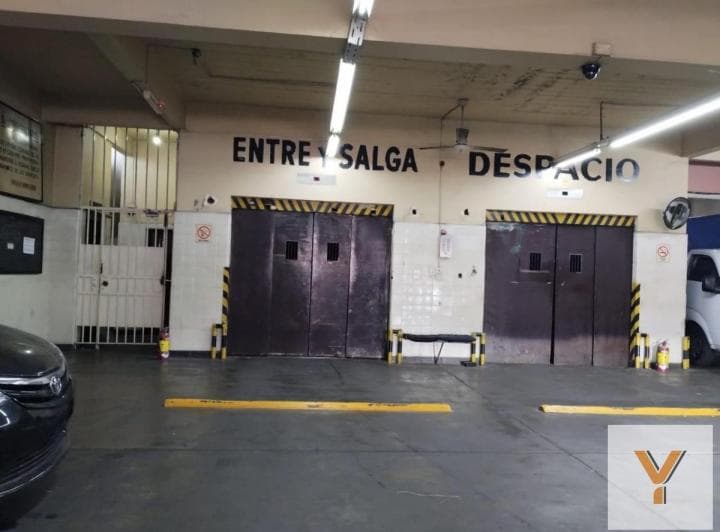 Cochera en Venta - 12 m² - Once - 4