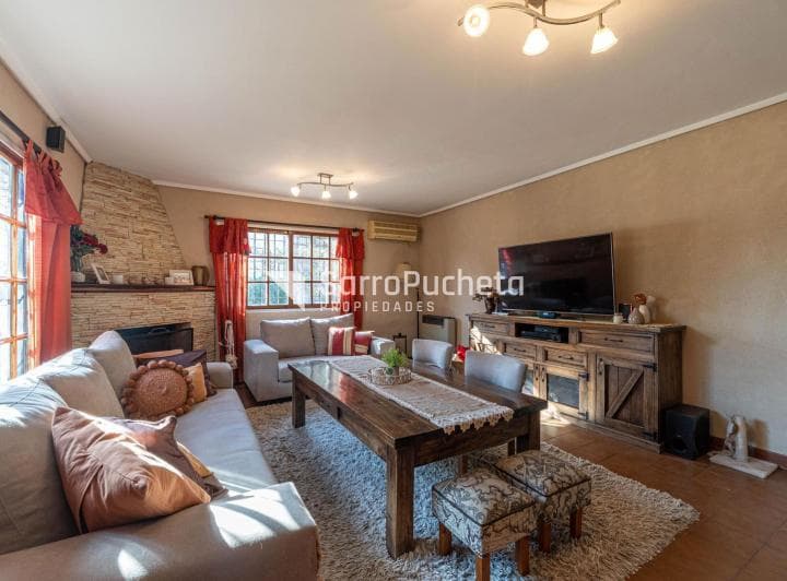 Casa en Venta en Ituzaingo con Parque y Piscina - 3