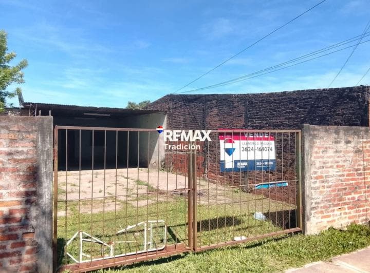 Venta de Casa a Reciclar en Fontana - 3