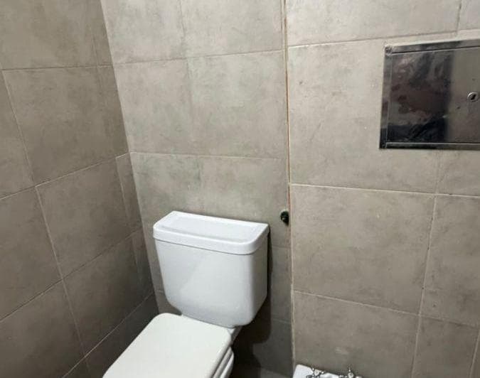 Oportunidad - Local Comercial - Oficina en Alquiler a m de Av Patria. - 4