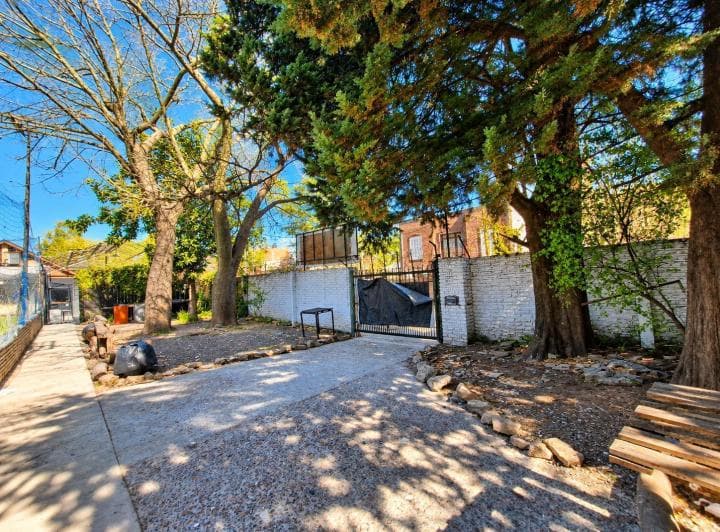 Complejo Deportivo en Venta 1.039 m de Lote - 3